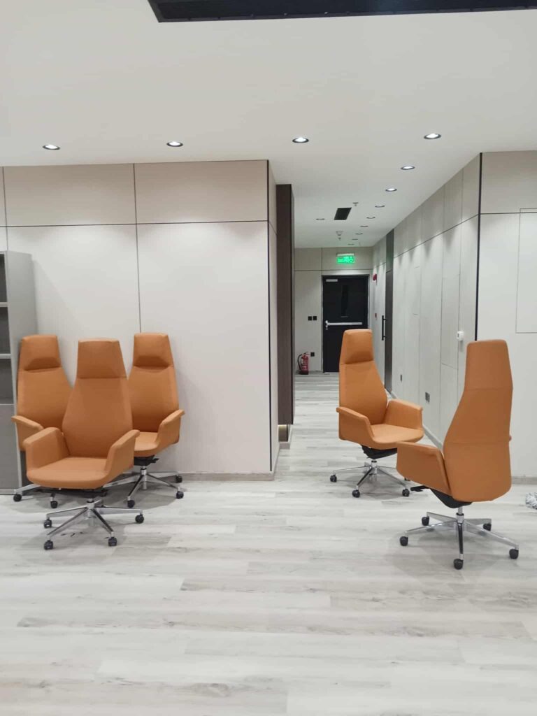 نجار تركيب كرسي بالخبر